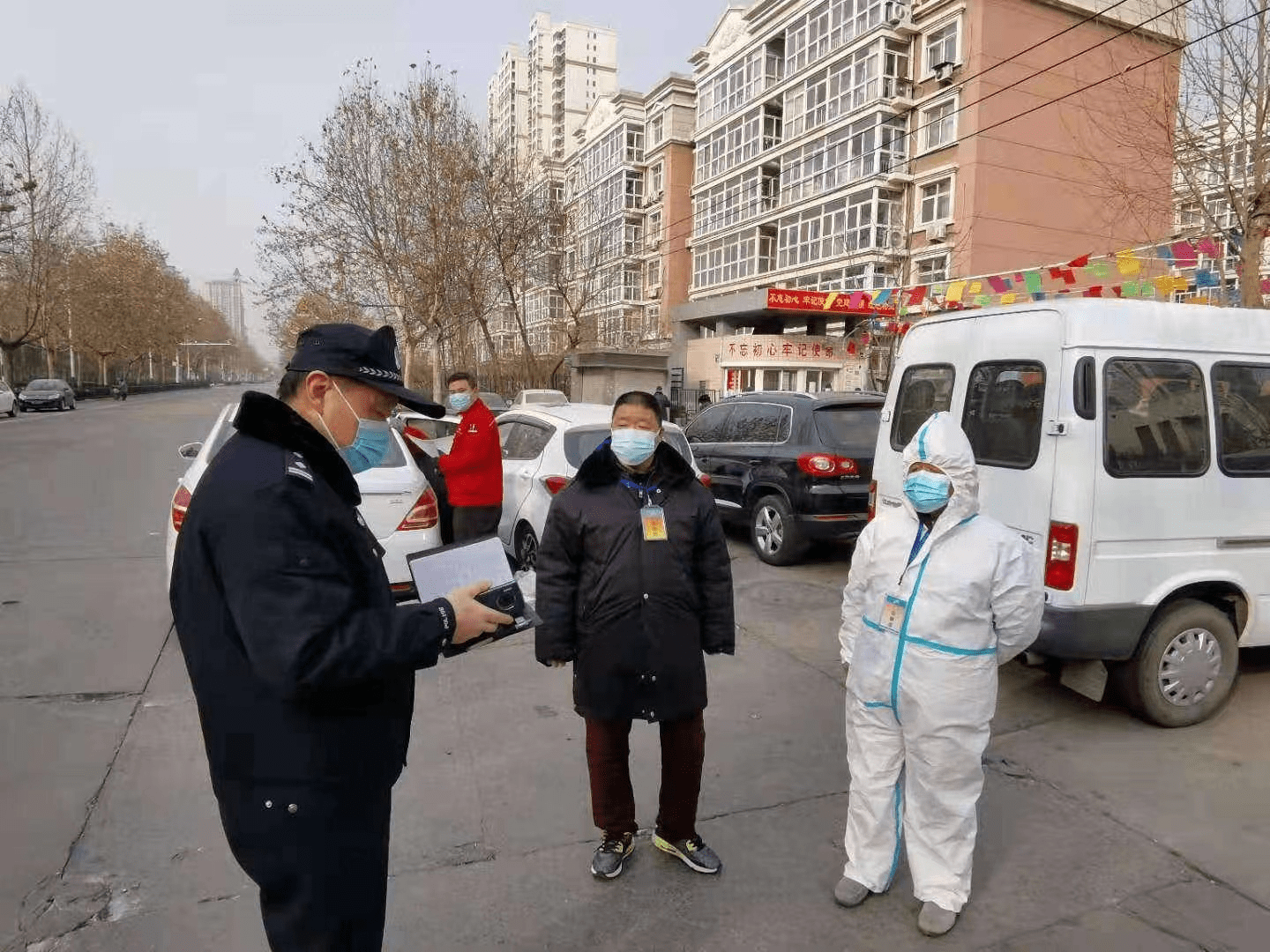 “上海分区封控核检公交地铁停运” 上海地铁解封了没有？-第3张图片